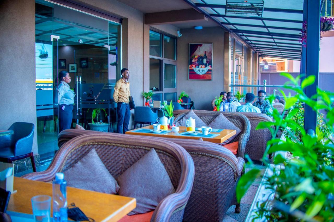 Hera Hotel Kampala Eksteriør billede